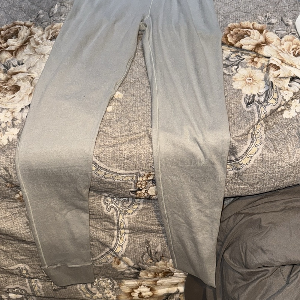 SKIMS RARE ONESIES - Picture 2 of 5